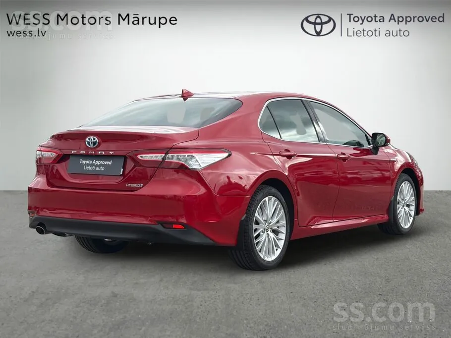 Toyota Camry 2020 photo 2