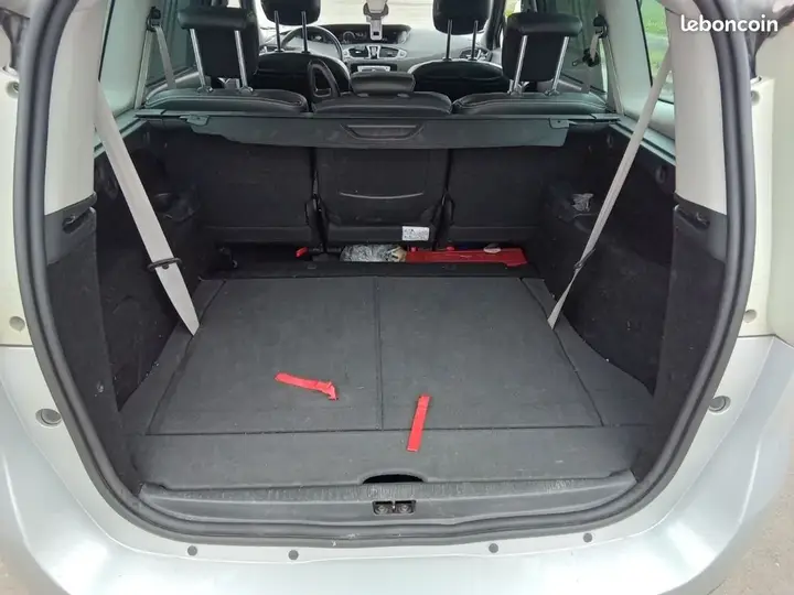 Renault Grand Scenic 2016 photo 2