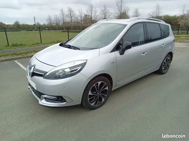 Renault Grand Scenic 2016 photo 3