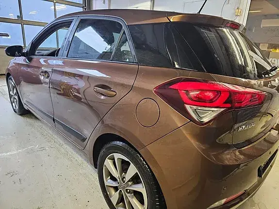 Hyundai I20 2015 photo 3