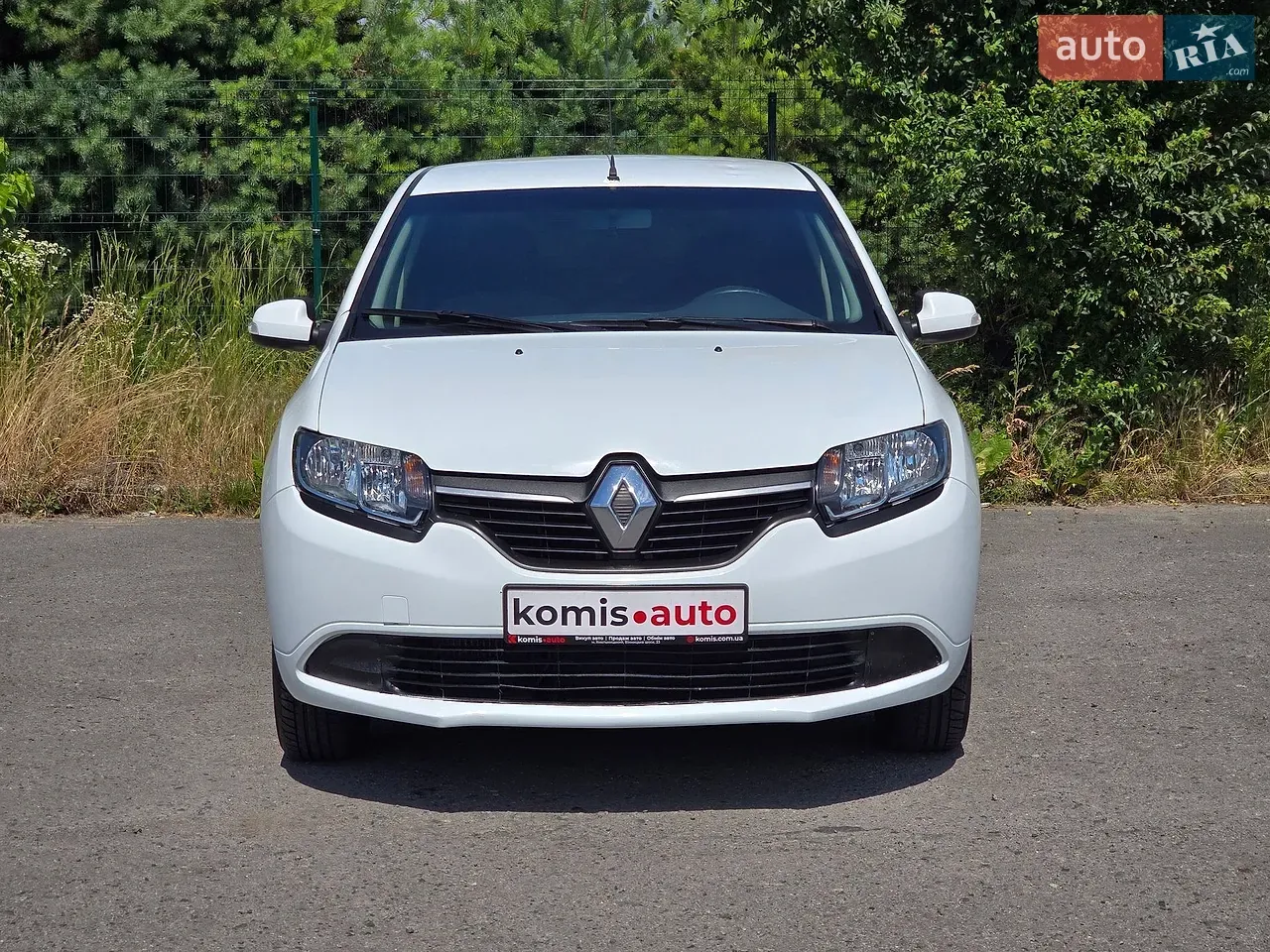 Renault Logan 2013 photo 3