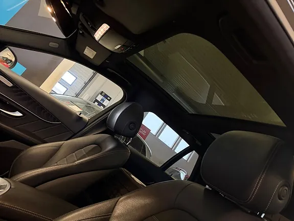 Mercedes-Benz C300 2021 photo 5