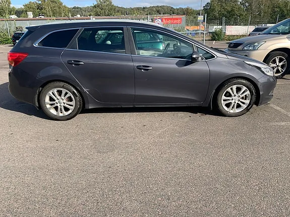 Kia Ceed 2013 photo 5