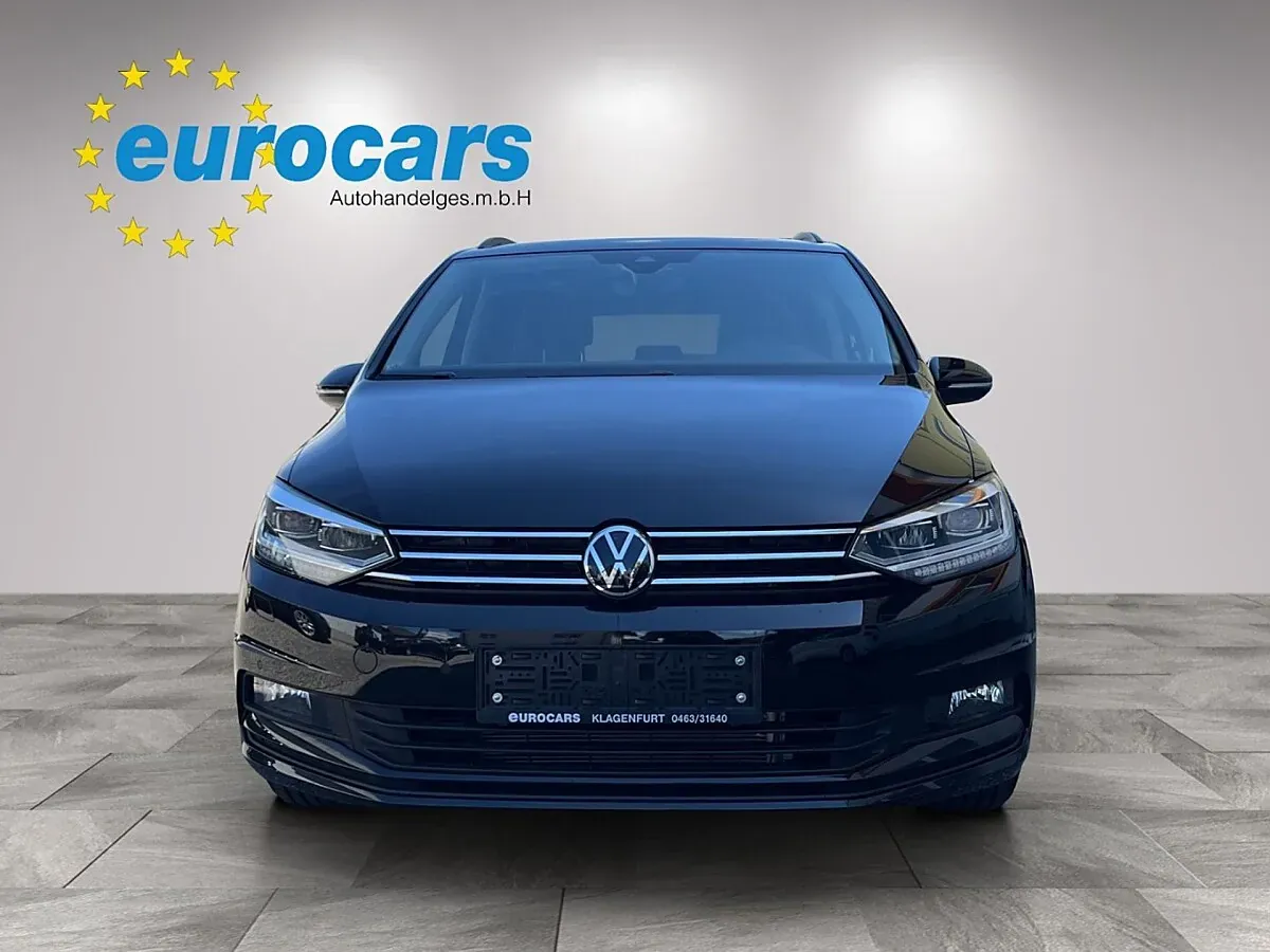 Volkswagen Touran 2026 photo 2