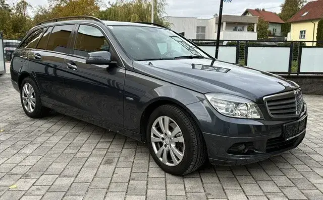 Mercedes-Benz C-Class 2010 photo 2