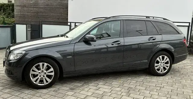 Mercedes-Benz C-Class 2010 photo 3