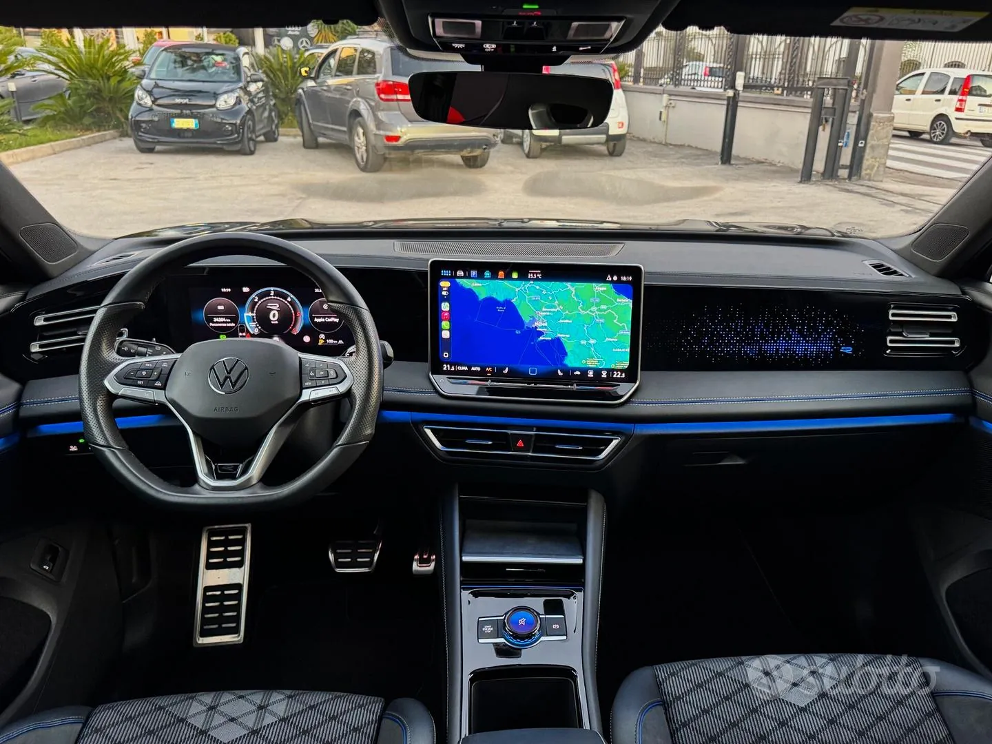 Volkswagen Tiguan 2024 photo 2