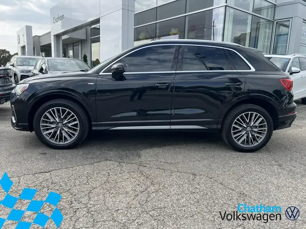 Audi Q3 2020 photo 2