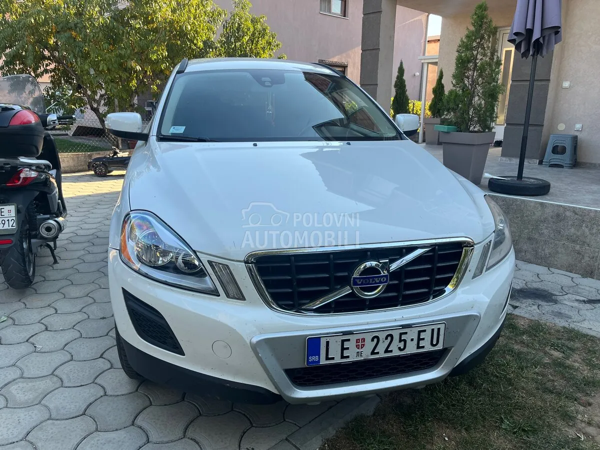 Volvo Xc60 2012 photo 2