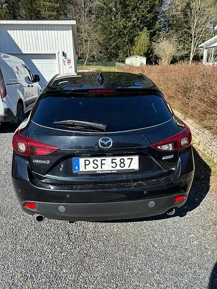 Mazda 3 2015 photo 2