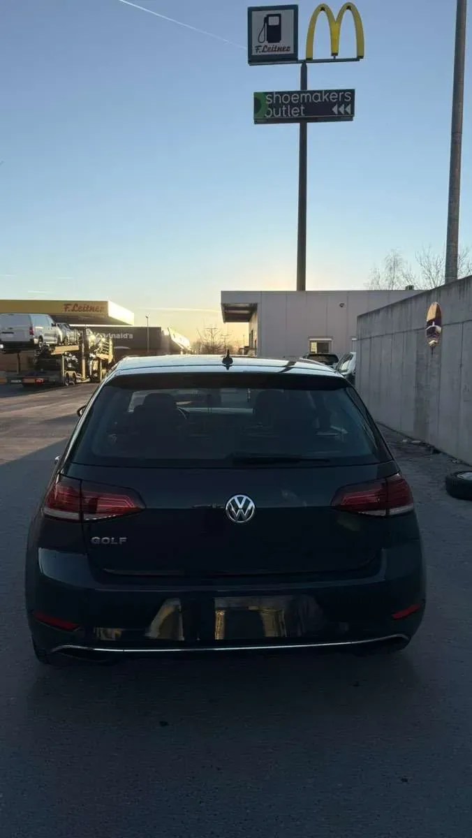 Volkswagen Golf 2019 photo 3