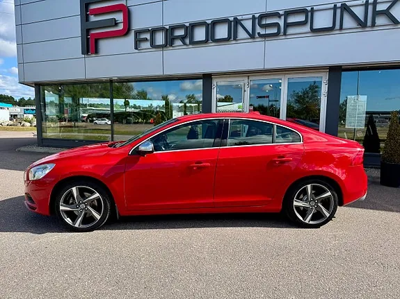 Volvo S60 2012 photo 2