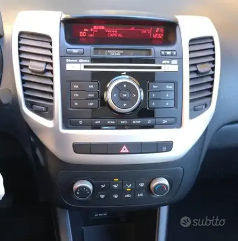 Kia Venga 2014 photo 4