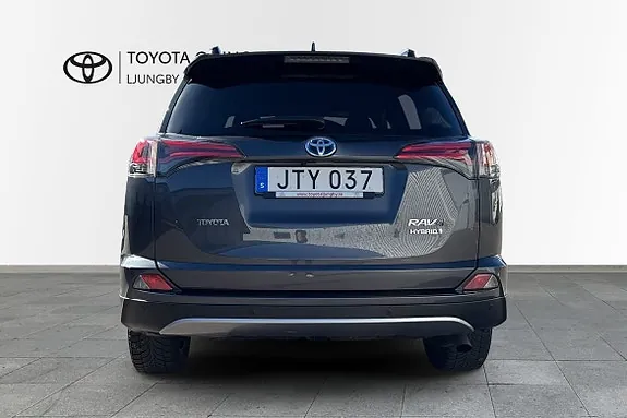 Toyota Rav4 2017 photo 5
