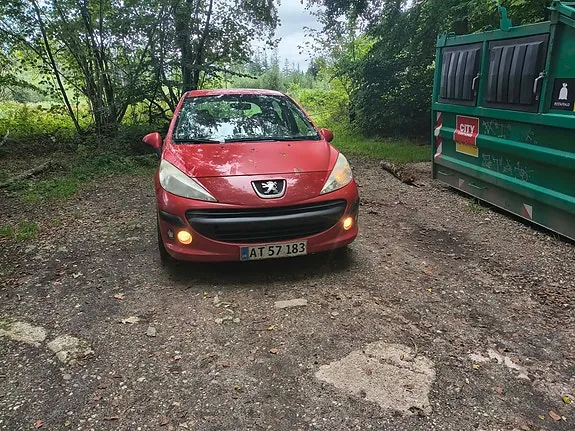 Peugeot 207 2009 photo 5