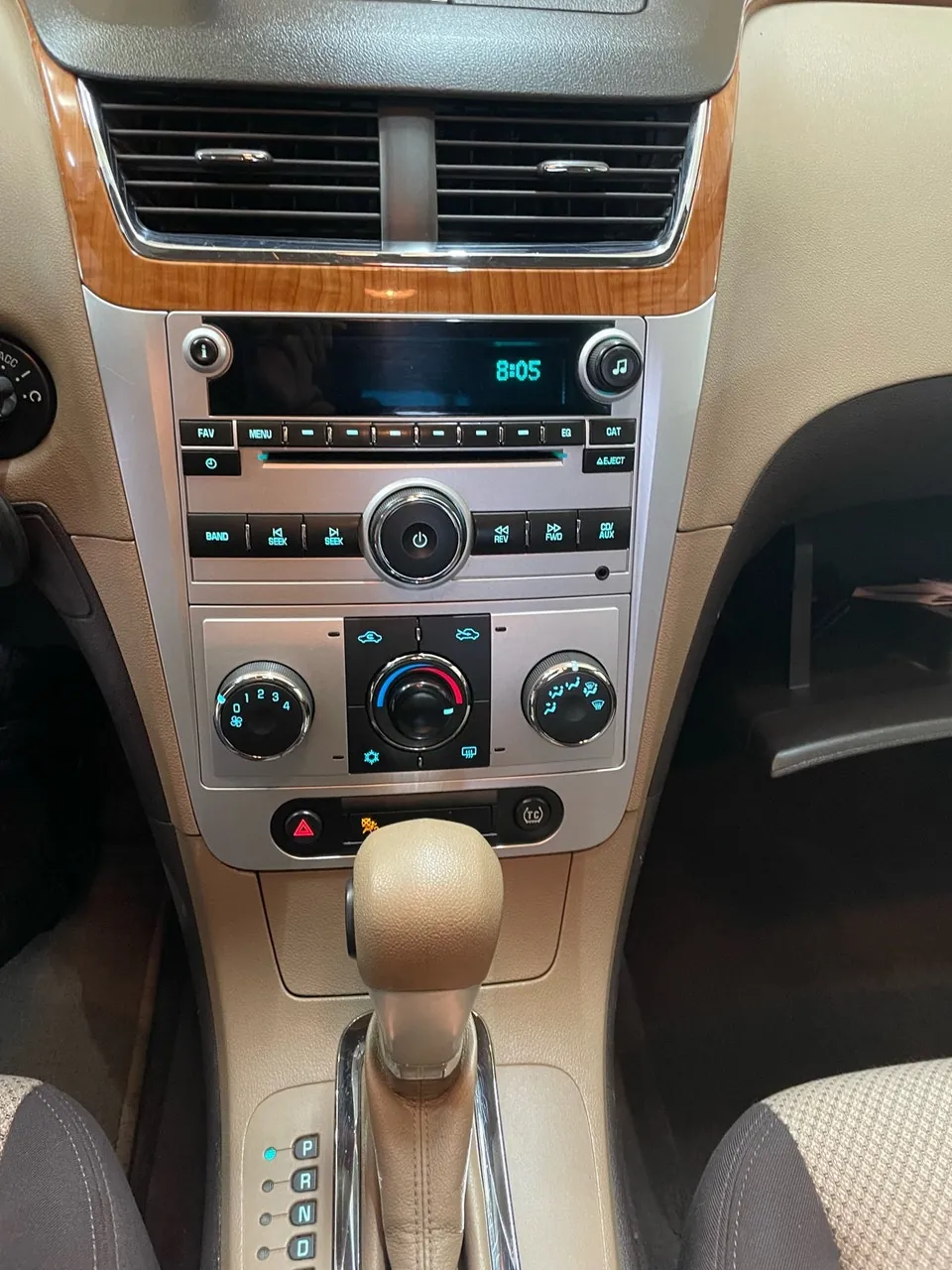 Chevrolet Malibu 2011 photo 4