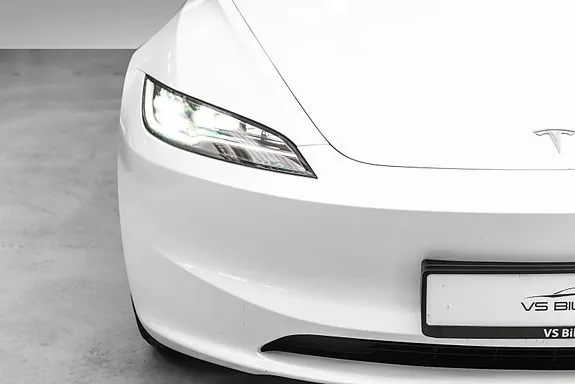 Tesla Model 3 2025 photo 3