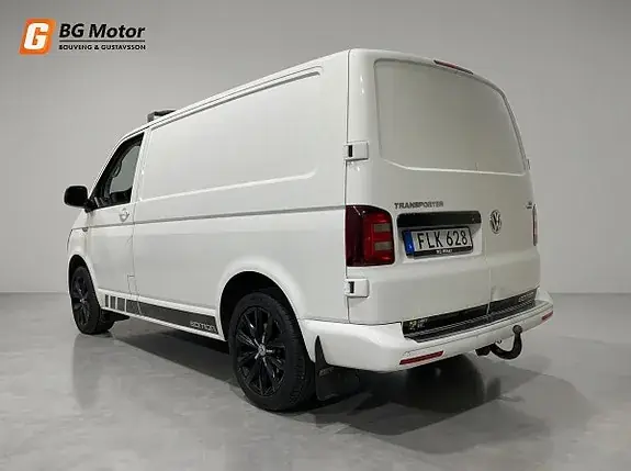 Volkswagen Transporter 2018 photo 3