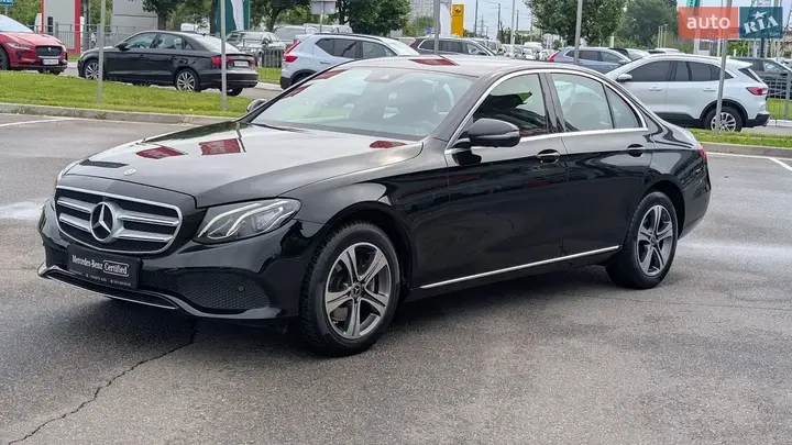 Mercedes-Benz E-Class 2019 photo 2
