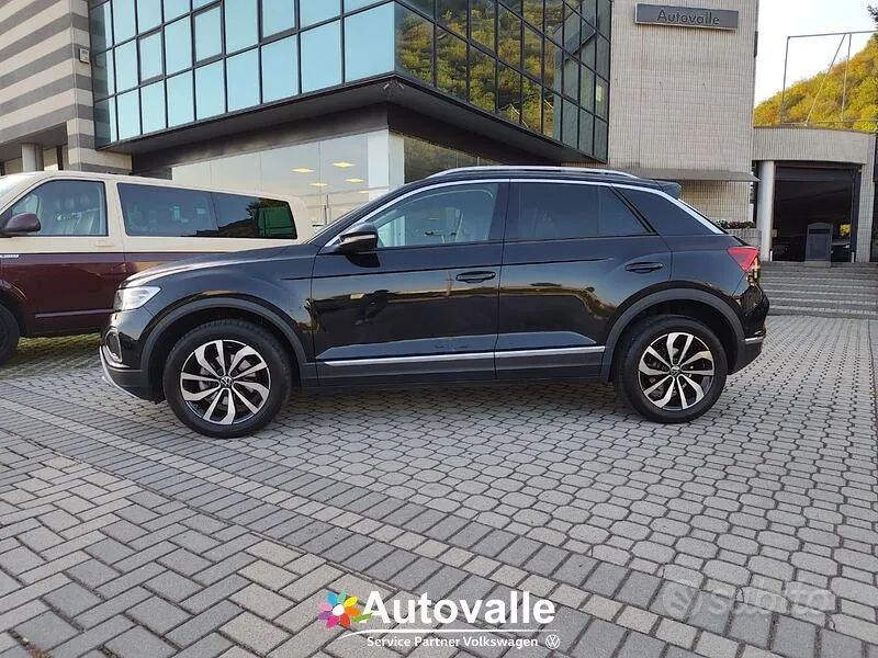 Volkswagen T-Roc 2023 photo 3