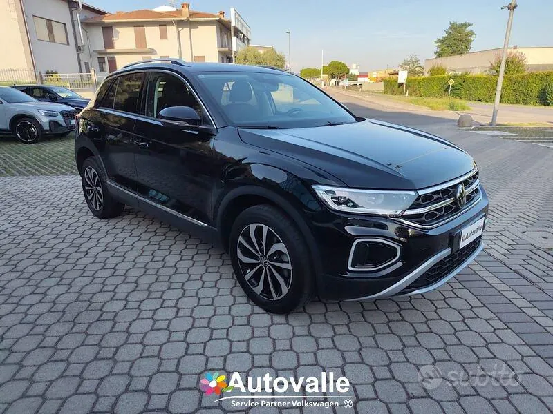 Volkswagen T-Roc 2023 photo 4