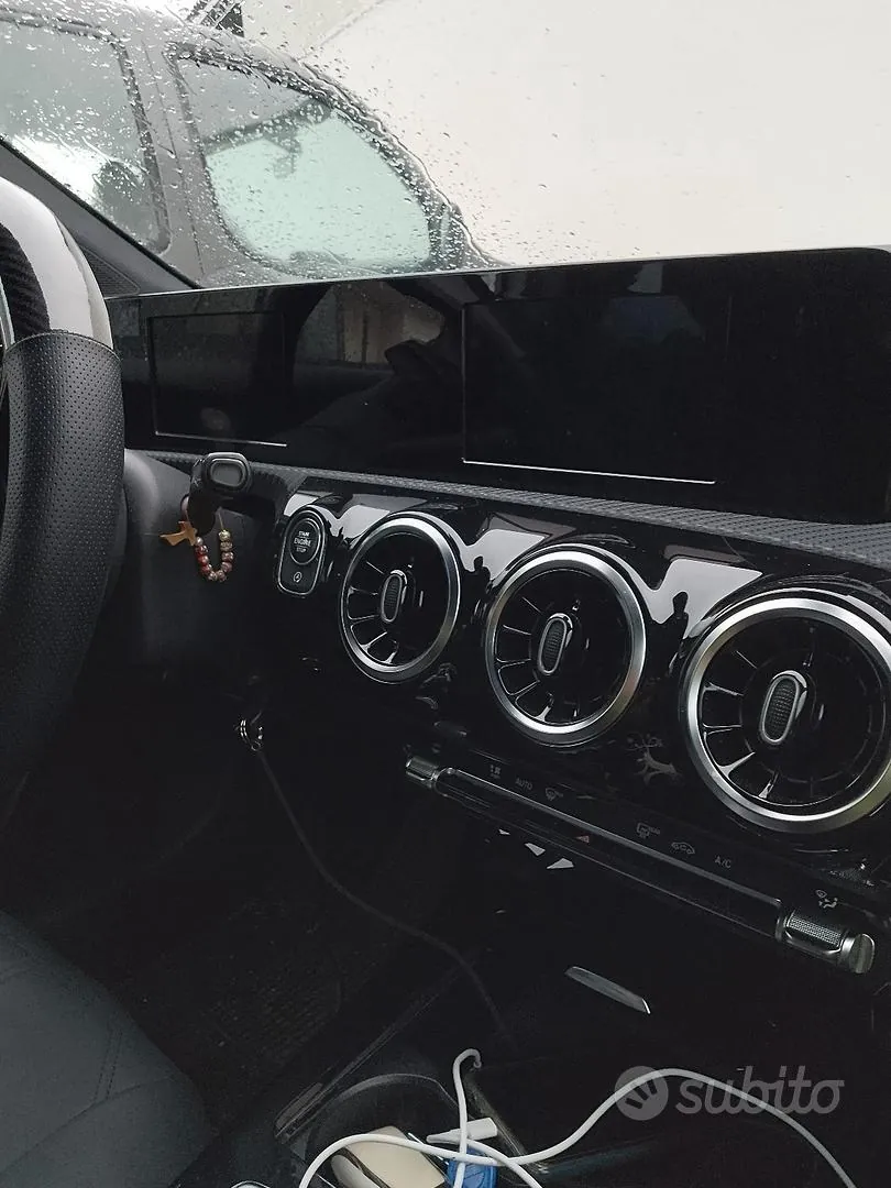 Mercedes-Benz A-Class 2019 photo 2