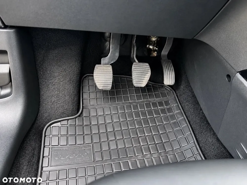 Peugeot 2008 2015 photo 4