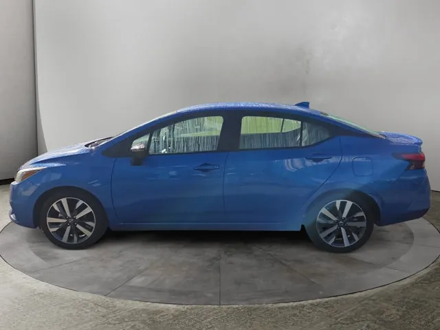 Nissan Versa 2021 photo 2