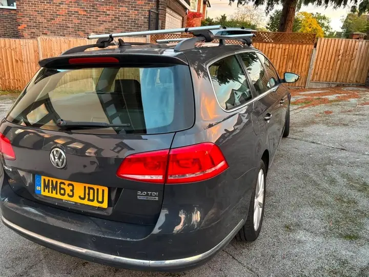 Volkswagen Passat 2014 photo 2