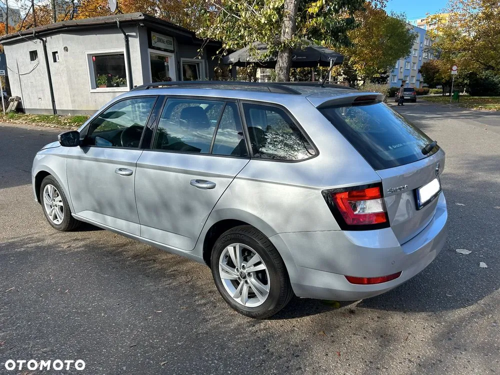 Skoda Fabia 2022 photo 2