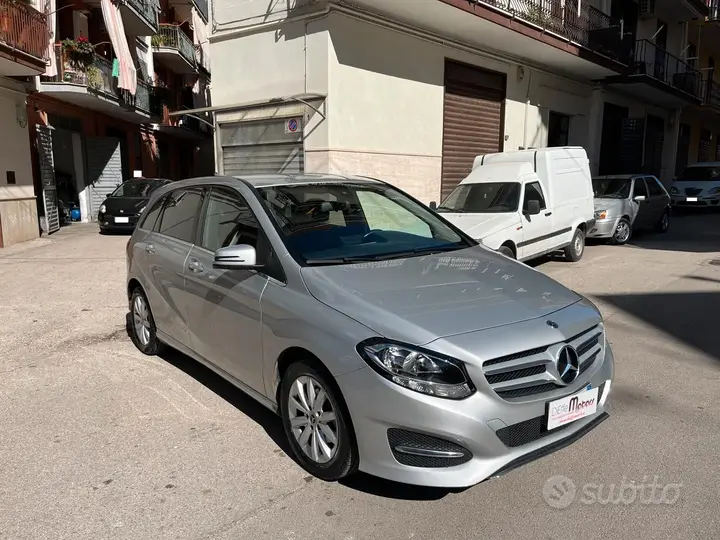 Mercedes-Benz B-Class 2017 photo 3