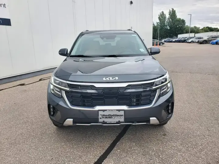 Kia Seltos 2024 photo 2