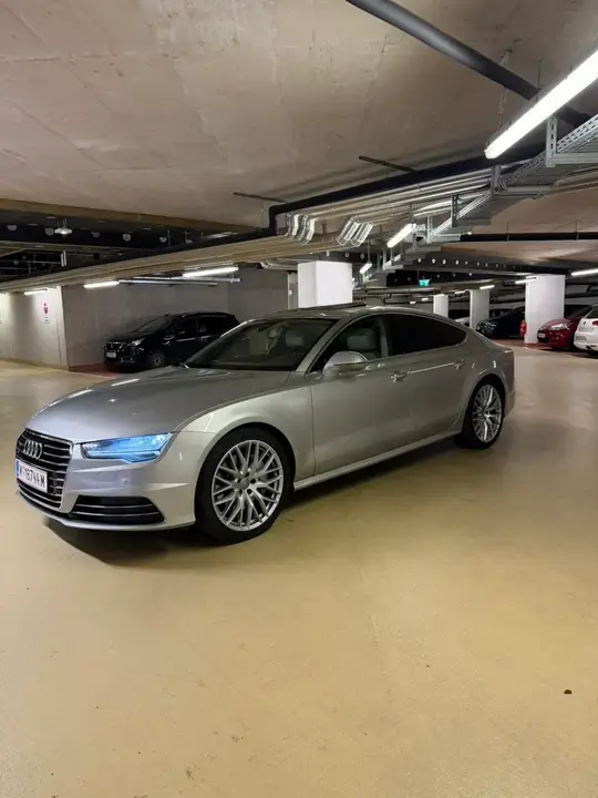 Audi A7 2015 photo 2