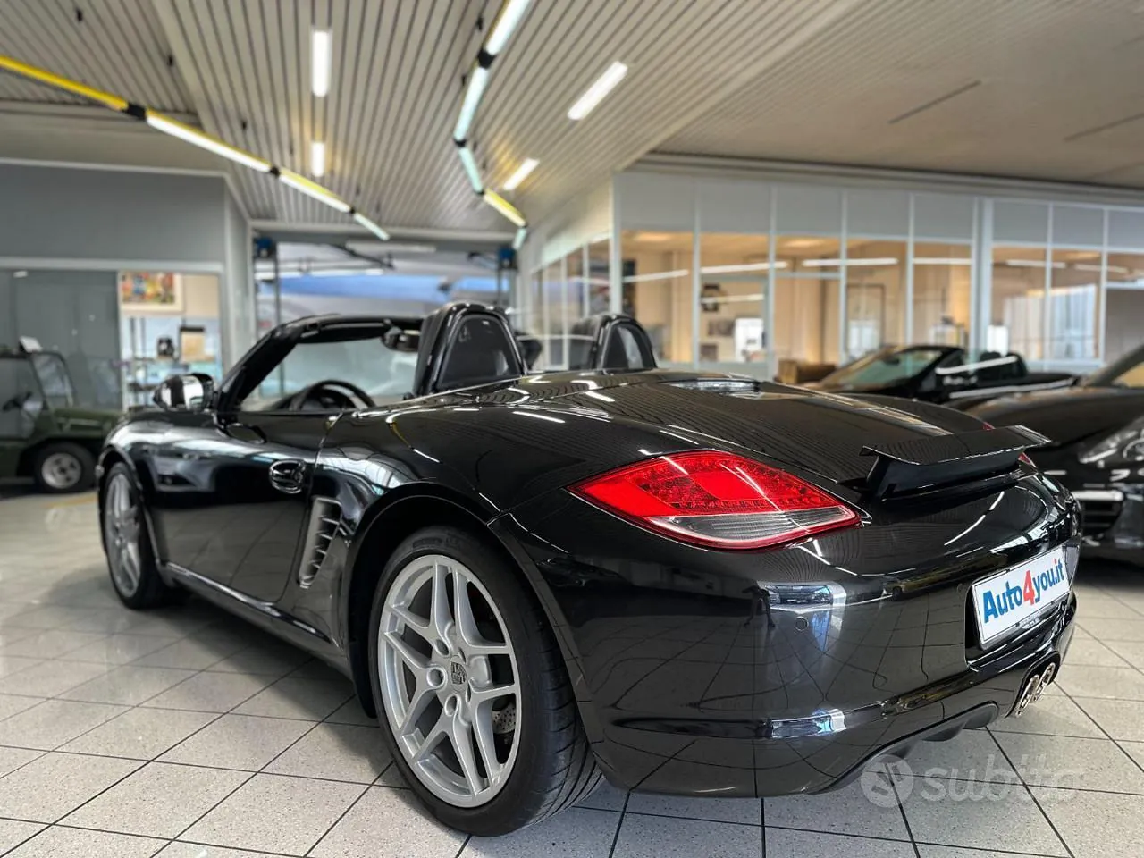 Porsche Boxster 2010 photo 4