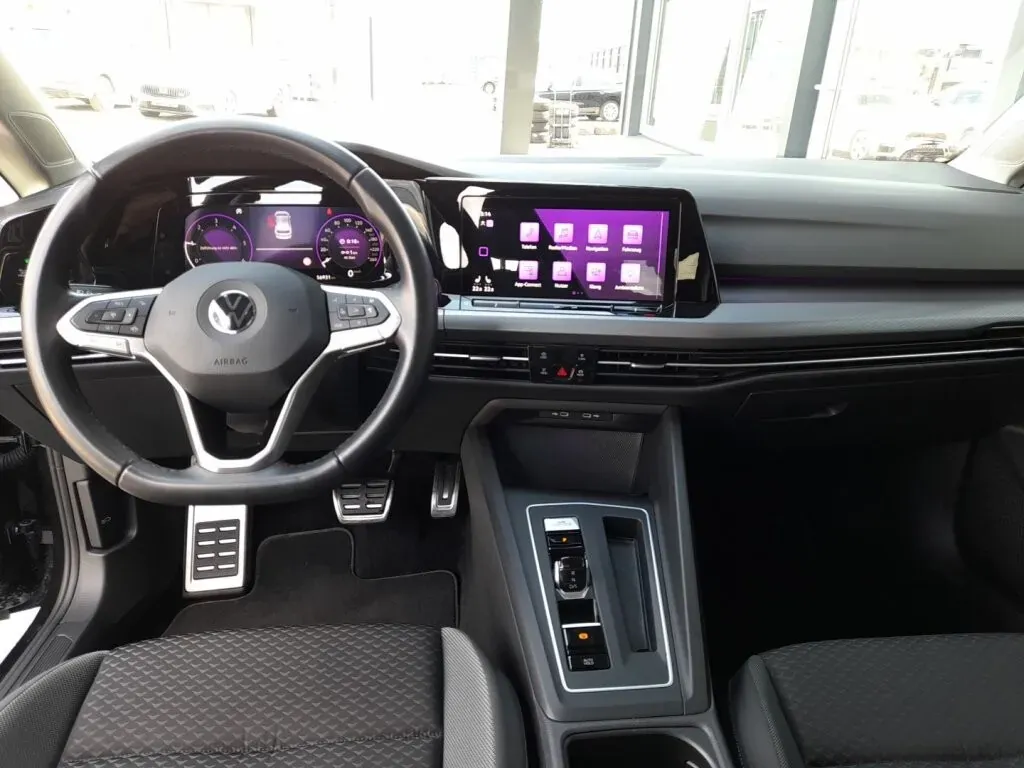 Volkswagen Golf 2022 photo 3