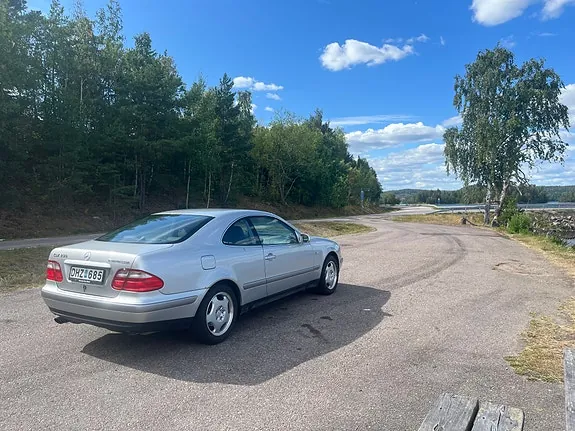 Mercedes-Benz Clk230 1998 photo 3