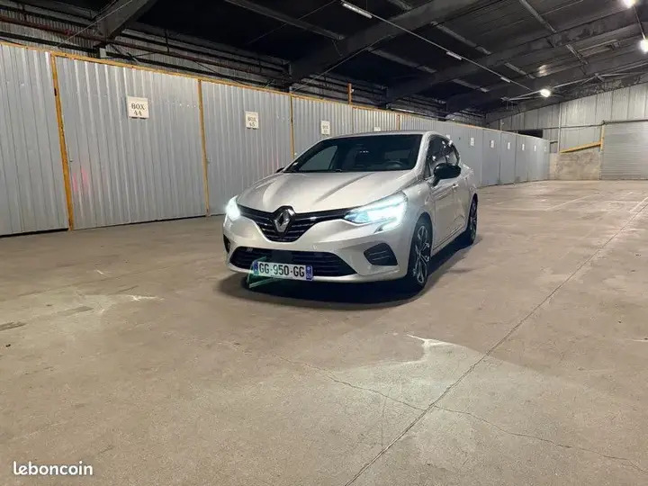 Renault Clio 2022 photo 4