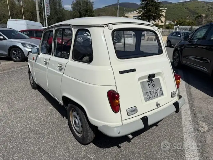 Renault R4 1986 photo 4