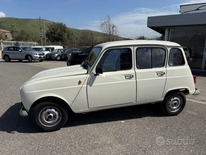 Renault R4 1986 photo 3