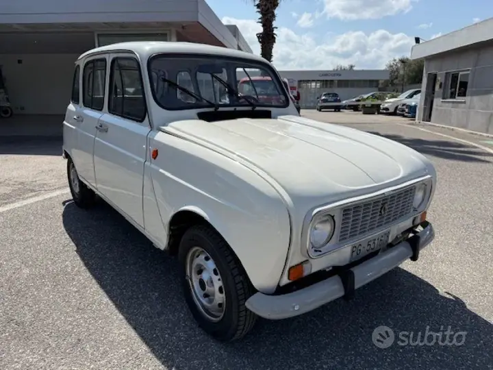Renault R4 1986 photo 2