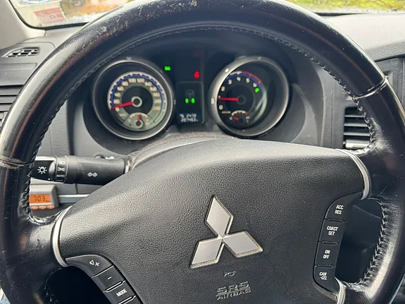 Mitsubishi Pajero 2008 photo 5