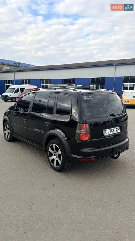 Volkswagen Touran 2007 photo 4
