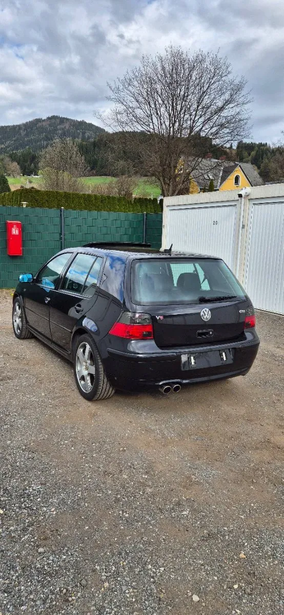 Volkswagen Golf 1999 photo 2