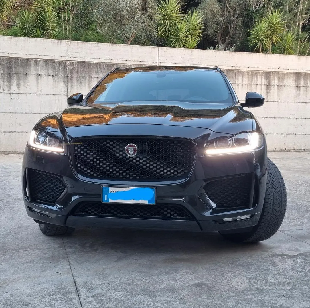 Jaguar F-Pace