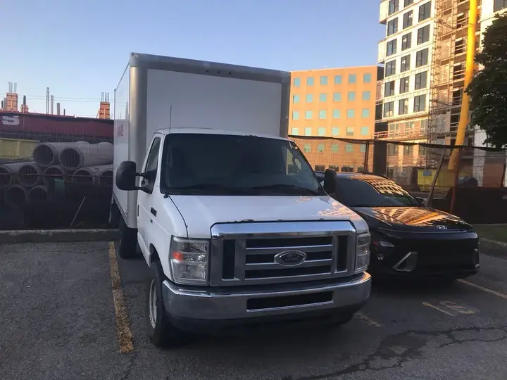 Ford E-350