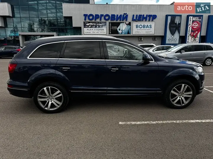 Audi Q7 2013 photo 4