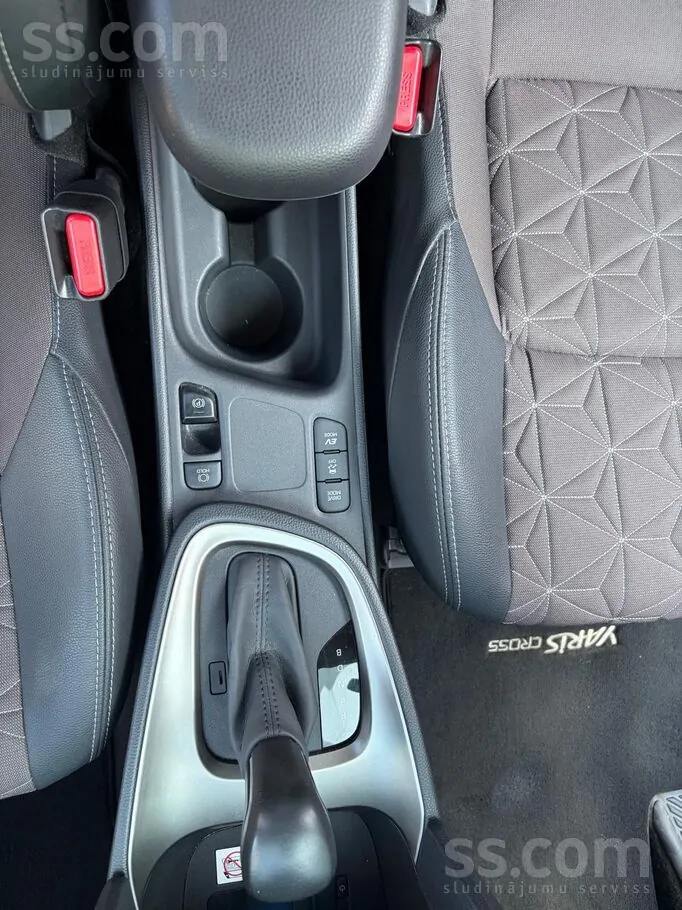 Toyota Yaris Cross 2024 photo 5