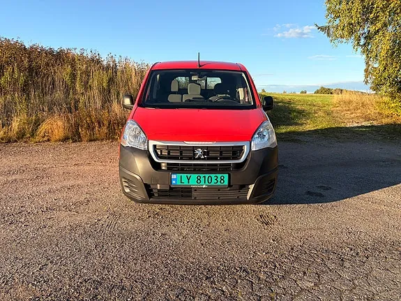 Peugeot Partner 2017 photo 2