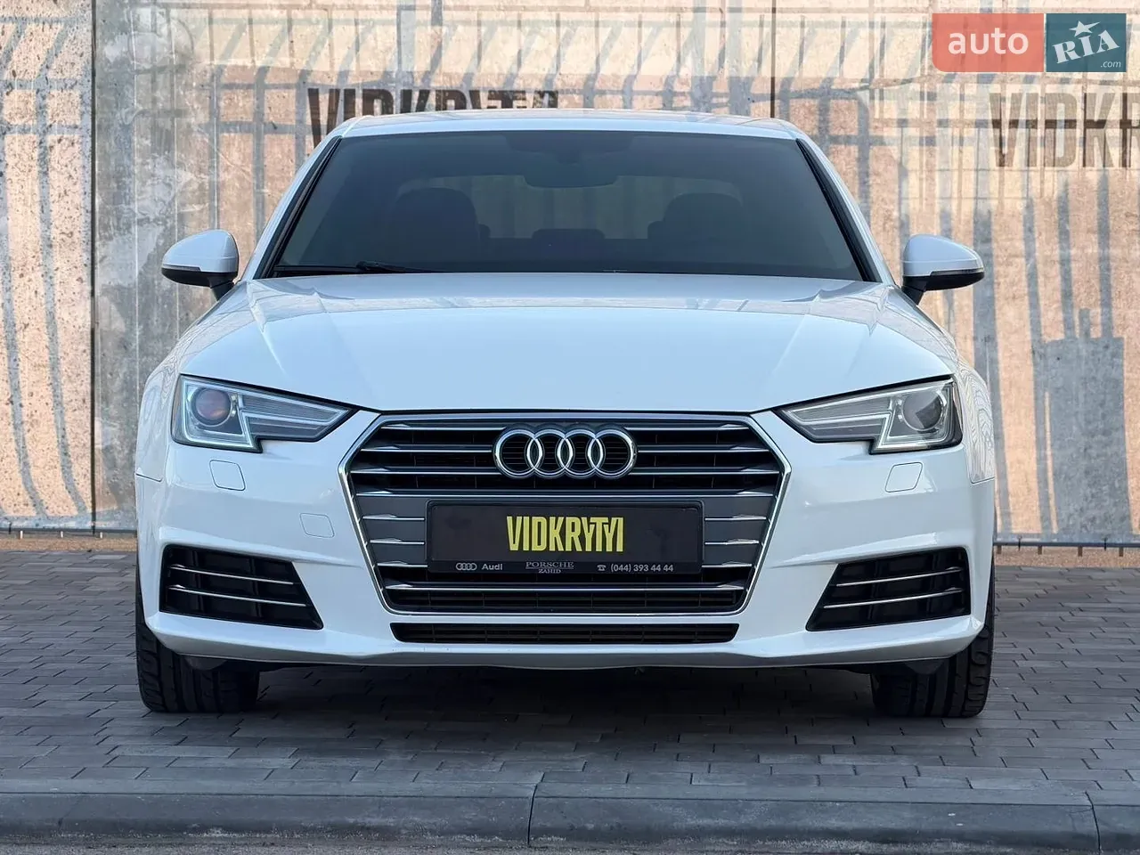 Audi A4 2015 photo 4