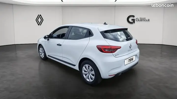 Renault Clio 2023 photo 3